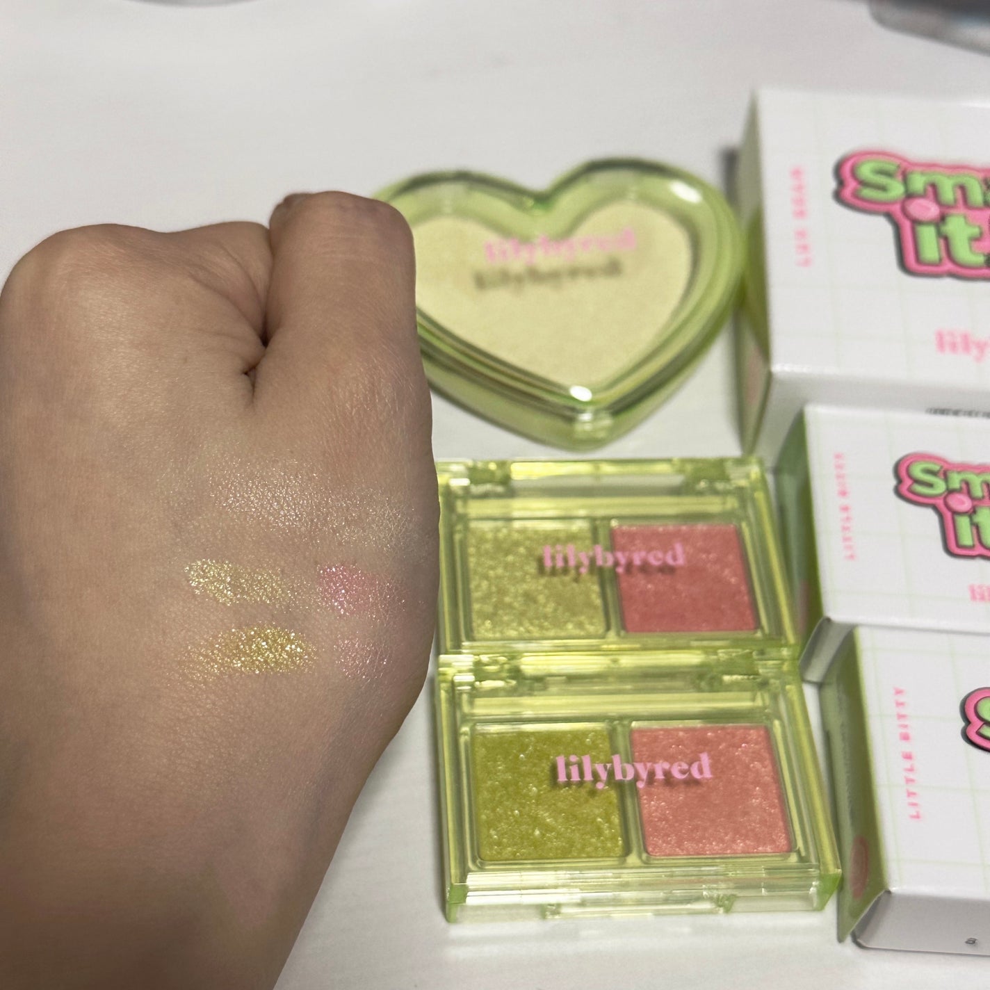 Little Bitty Moment Shadow/lilybyred/アイシャドウパレットを使ったクチコミ(2枚目)