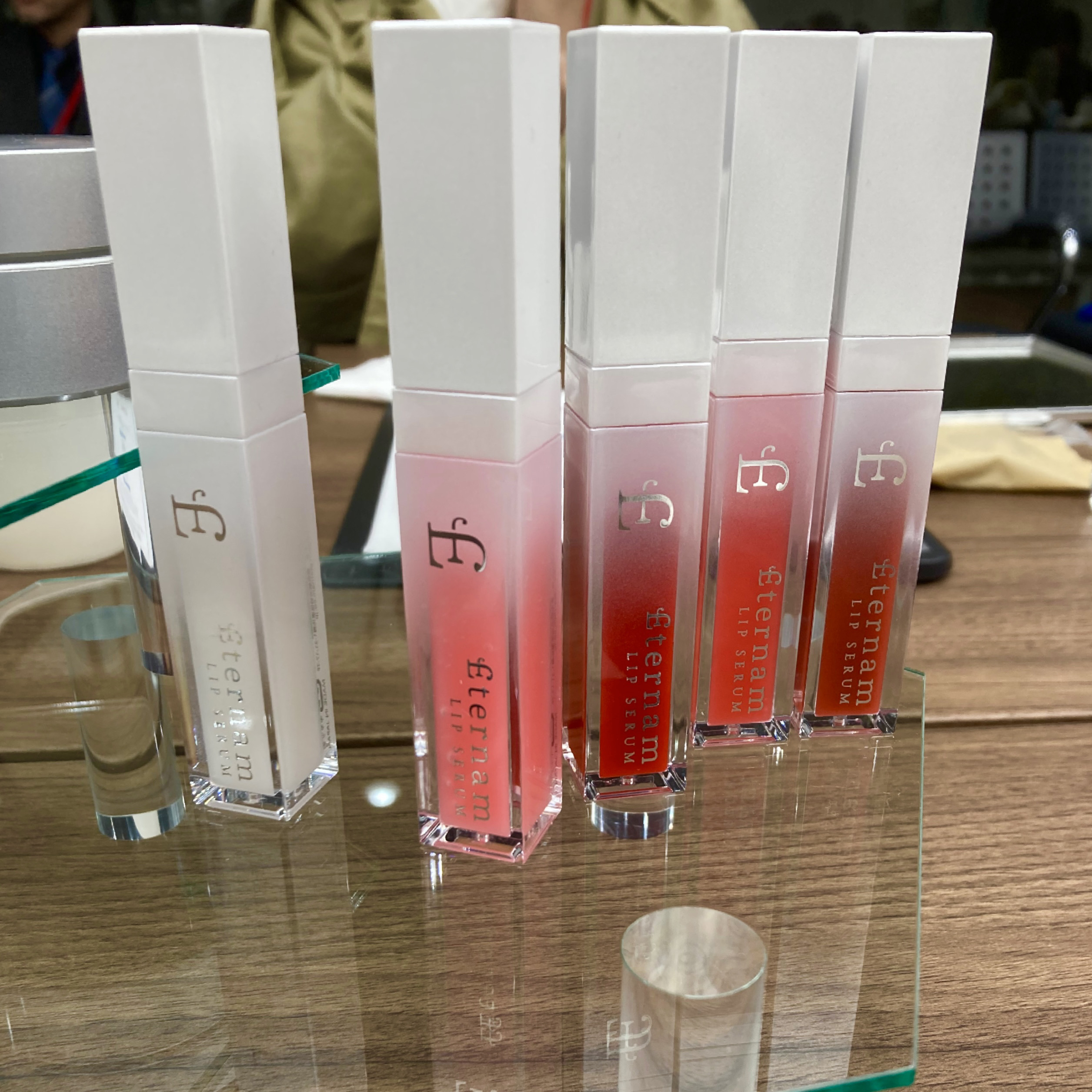 エテルナムリップセラム ​​ A001（クリア）/エテルナム/リップ美容液を使ったクチコミ（3枚目）