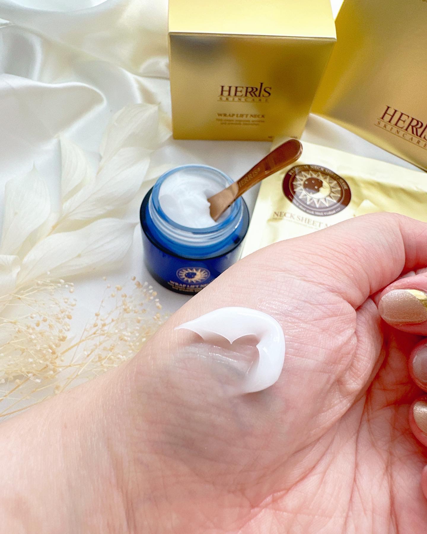 ラップリフト ネッククリーム/ハーリス/ネック・デコルテケアを使ったクチコミ（3枚目）