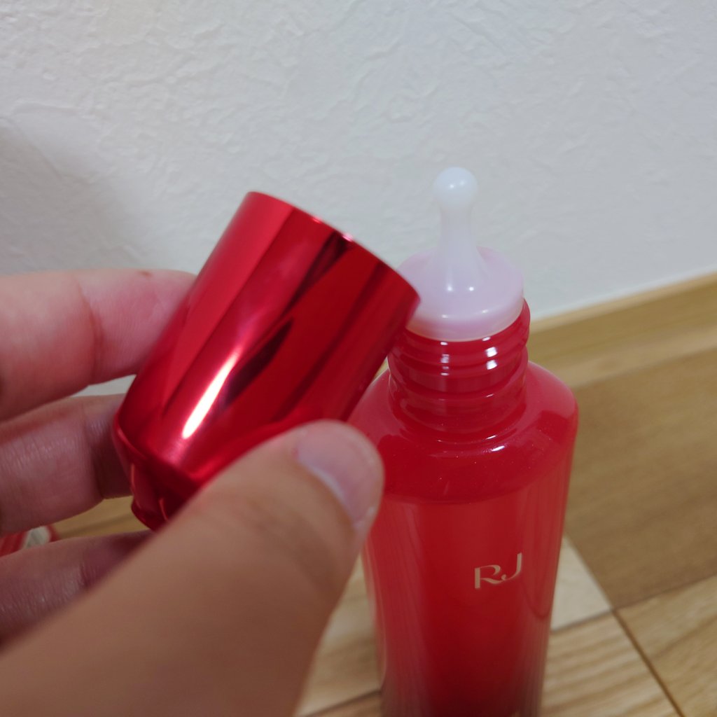 薬用 RJ地肌ケア エッセンス /アピセラピーコスメティクス/頭皮ローションを使ったクチコミ（2枚目）