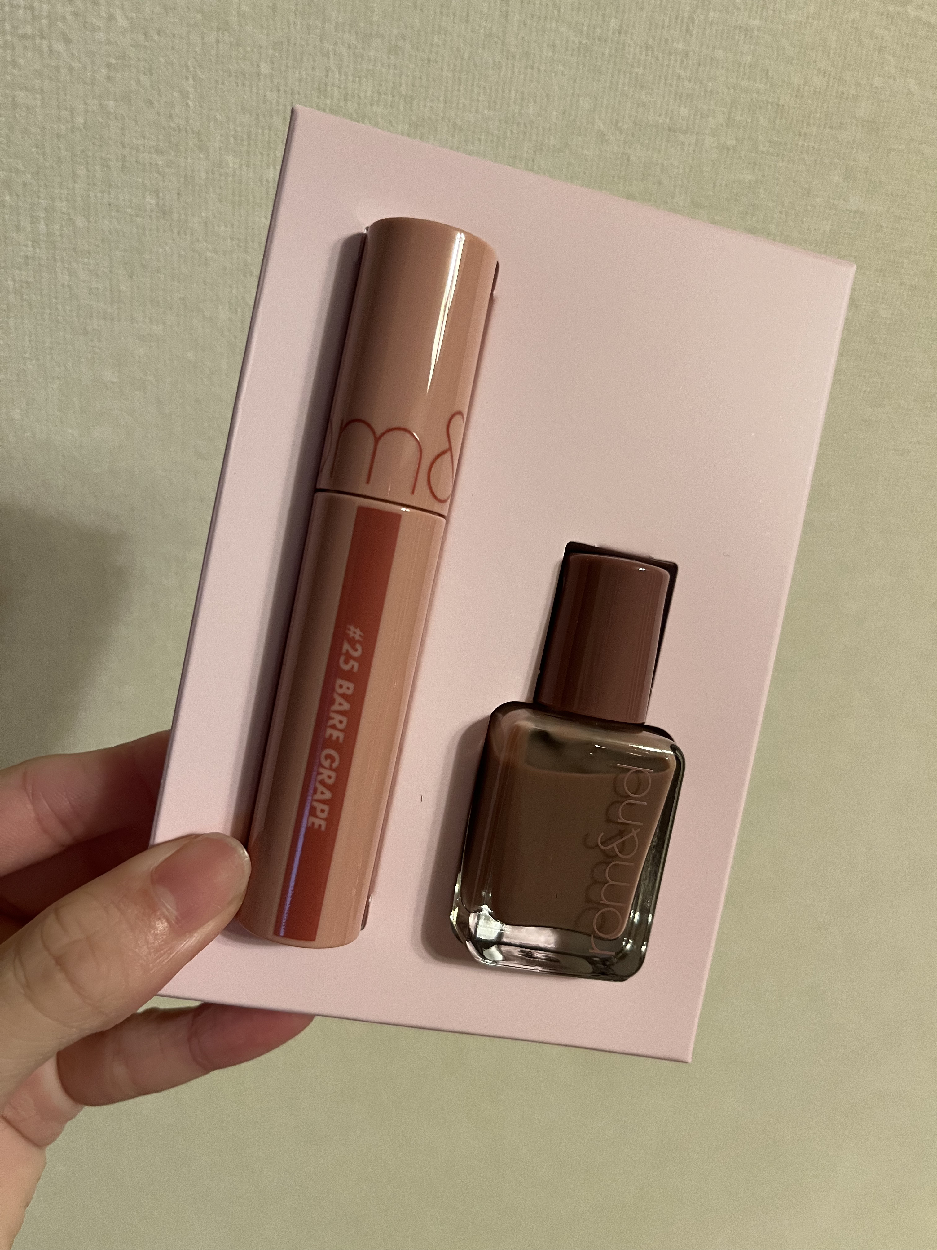 ジューシーラスティングティント/rom&nd/リップティントを使ったクチコミ（2枚目）