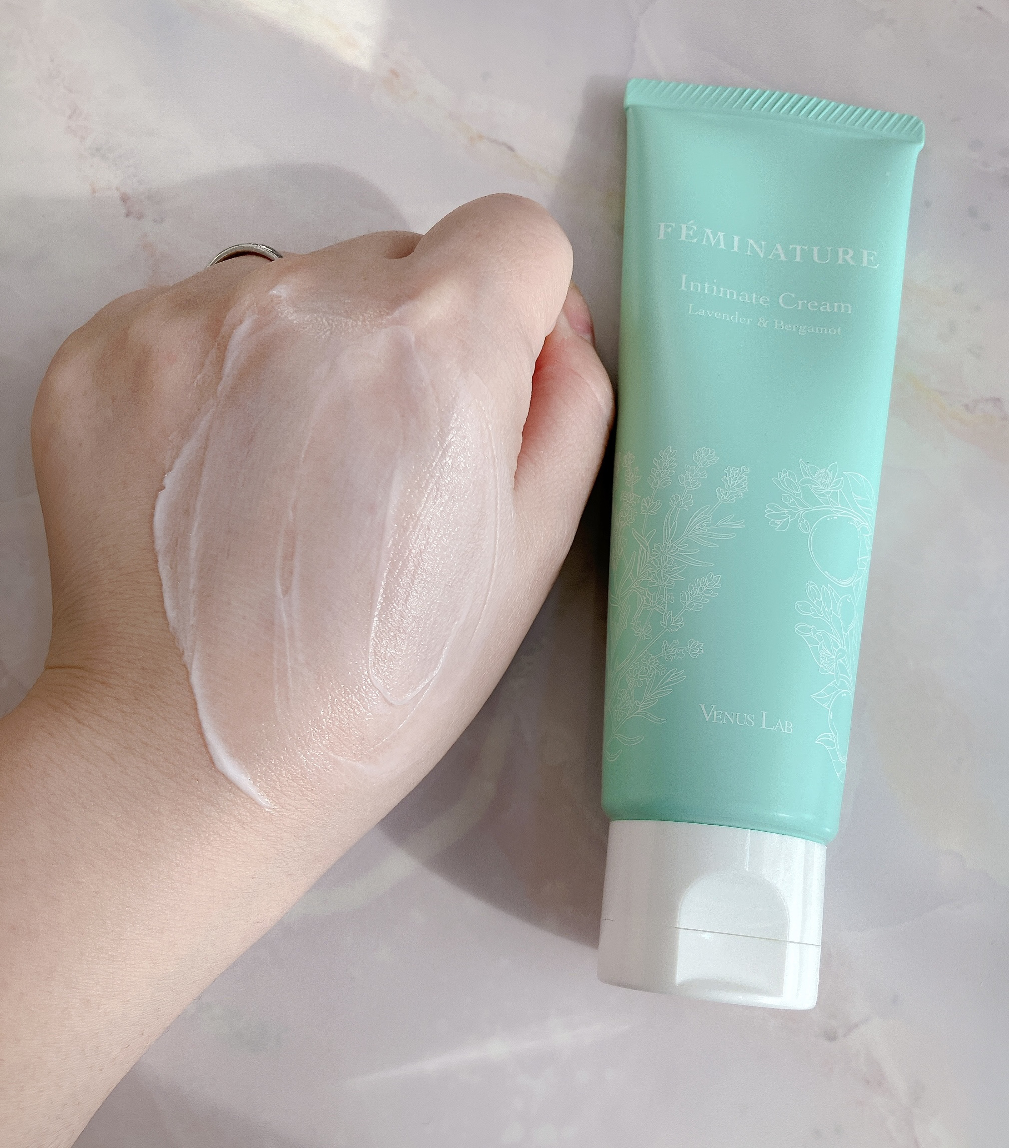 フェミナチュールインティメイトクリーム/ヴィーナスラボ/デリケートゾーンケアを使ったクチコミ（3枚目）