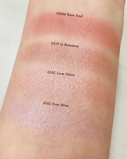 アディクション ザ アイシャドウ スパークル/ADDICTION/単色アイシャドウを使ったクチコミ(3枚目)