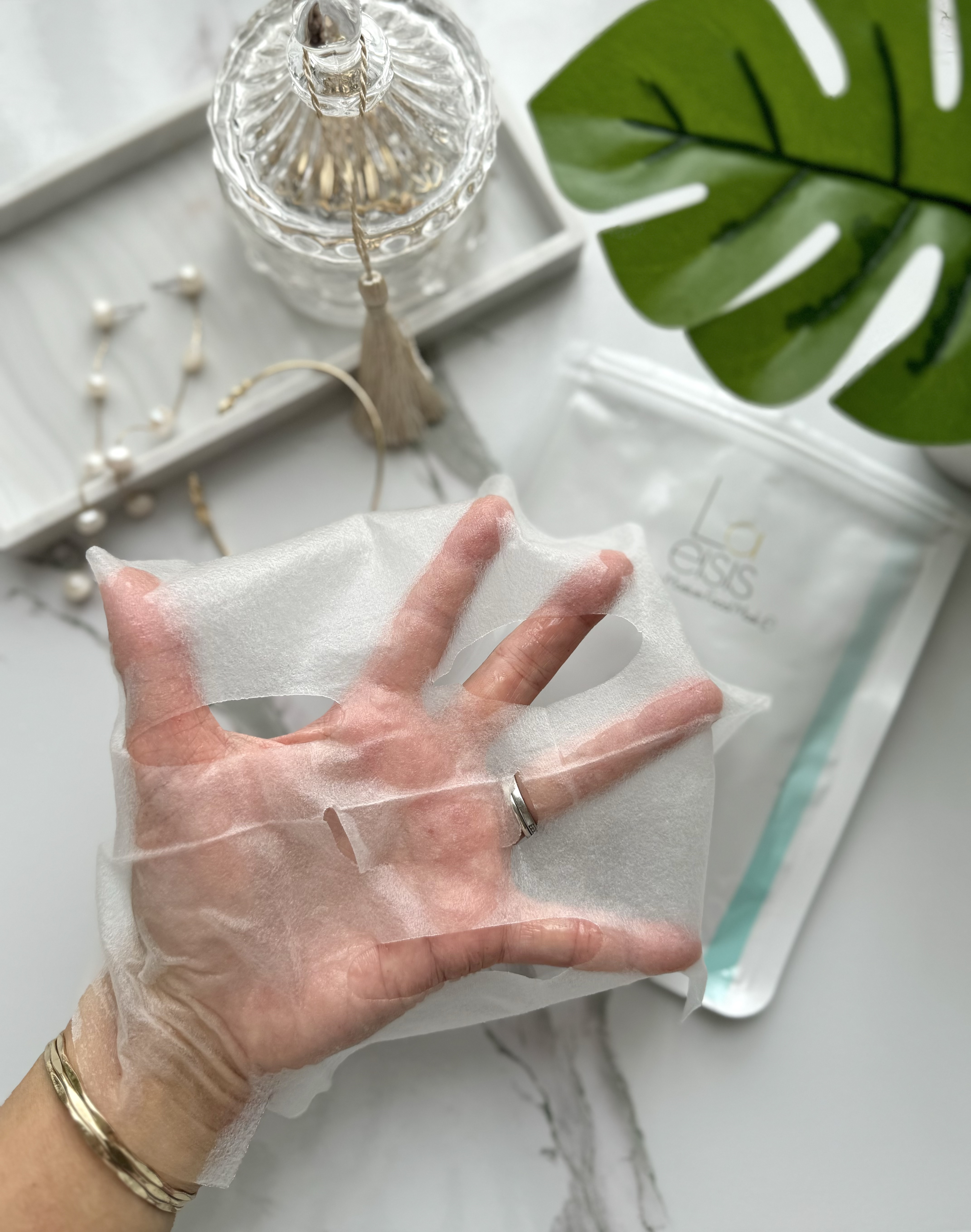 ディープモイスチャーフェイシャルマスク/Laeisis/シートマスク・パックを使ったクチコミ（3枚目）