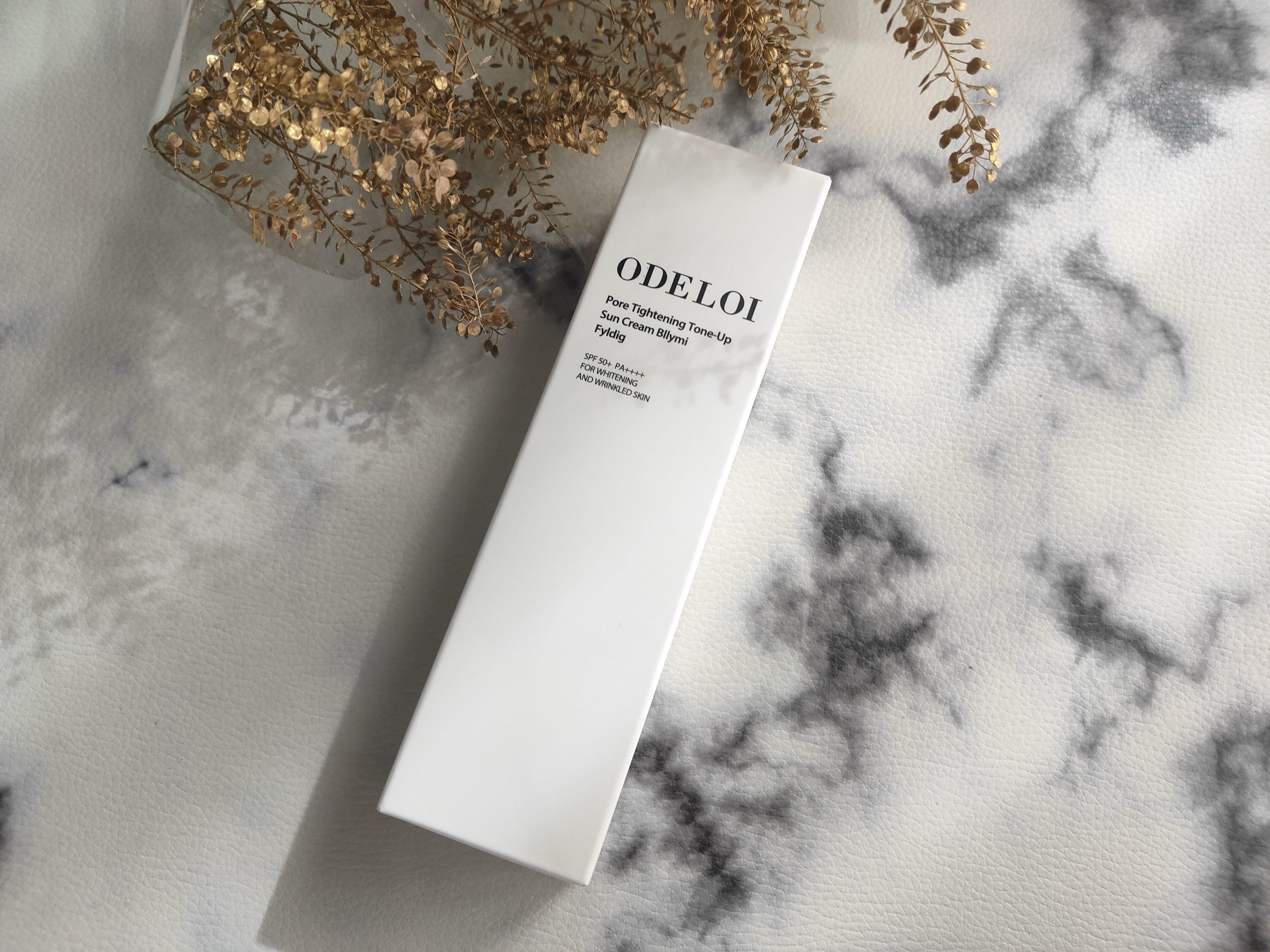 毛穴縮小 トーンアップサンクリーム プリミ フィリディ/ODELOI/化粧下地を使ったクチコミ（1枚目）