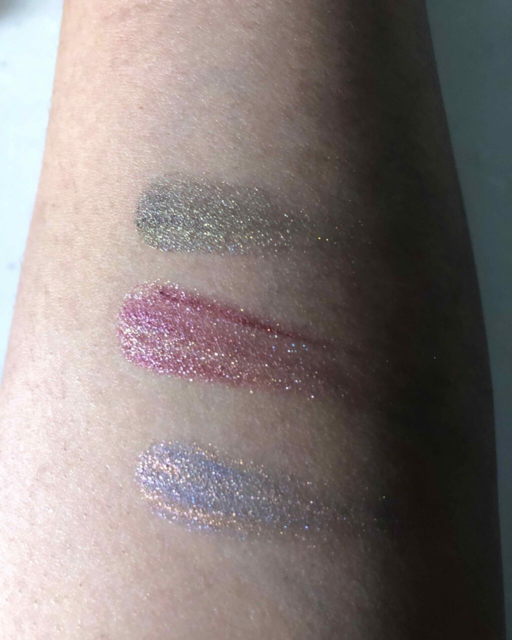 グリッタープリズム シャドウ/MISSHA/グリッターを使ったクチコミ（3枚目）