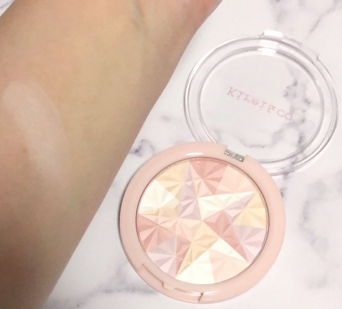 トーンアップフェイスパウダー 02/Kirei&co./プレストパウダーを使ったクチコミ（2枚目）