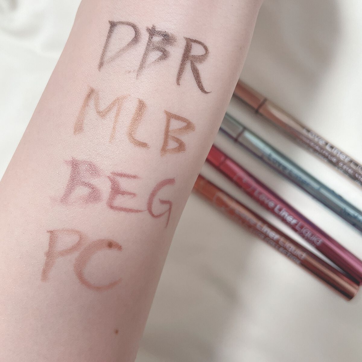 リキッドアイライナーR4/ラブ・ライナー/リキッドアイライナーを使ったクチコミ(2枚目)