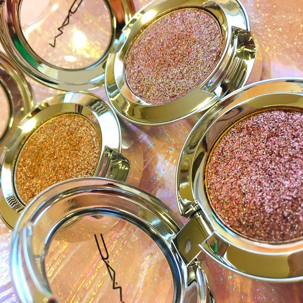 シャイニー プリティ シャドウ ピー フォー ピンク/M・A・C/単色アイシャドウを使ったクチコミ（1枚目）