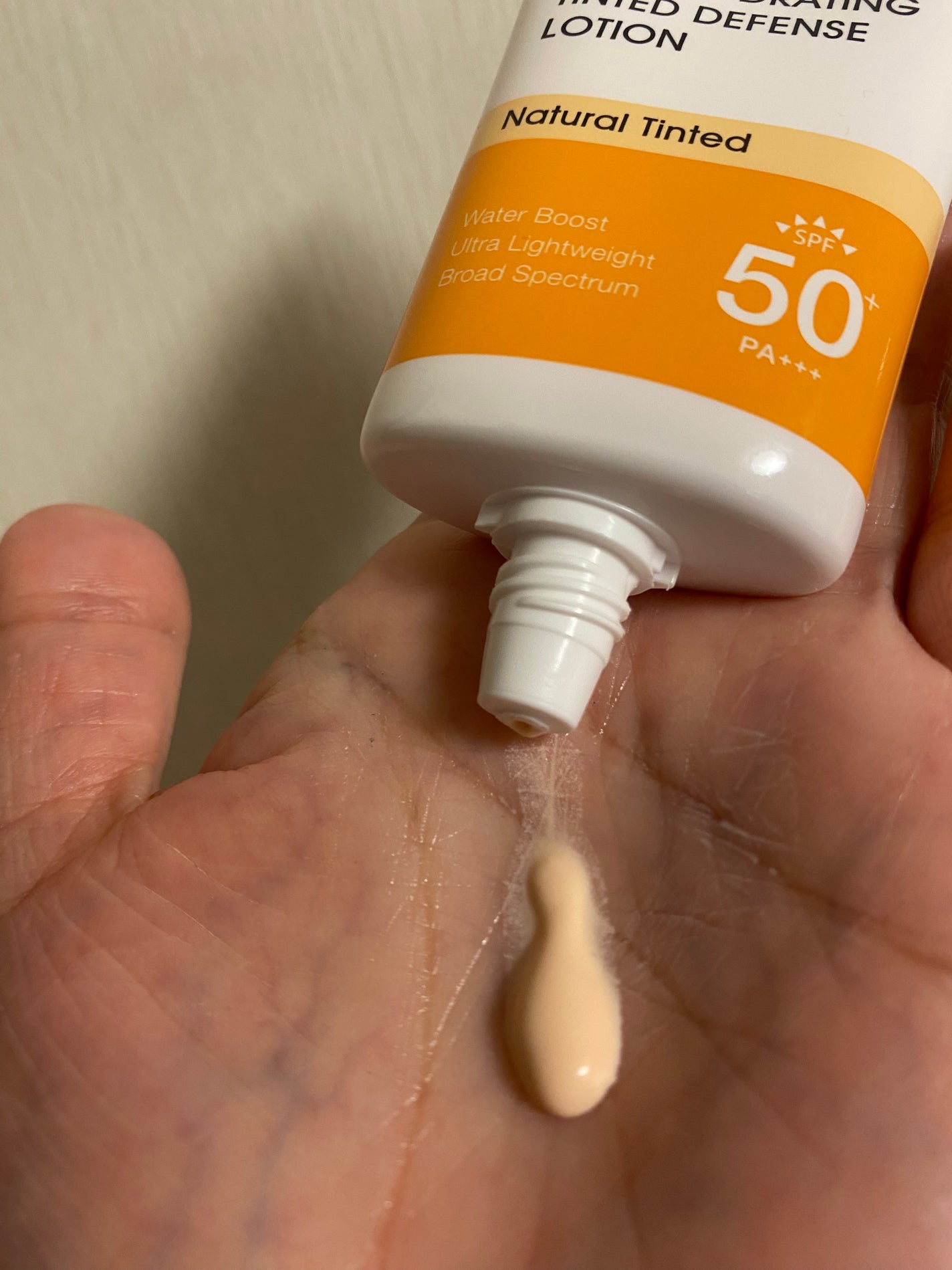 サンスクリーン+モイスト(色付き)<日焼け止め>/DR.WU/日焼け止めローションを使ったクチコミ(2枚目)