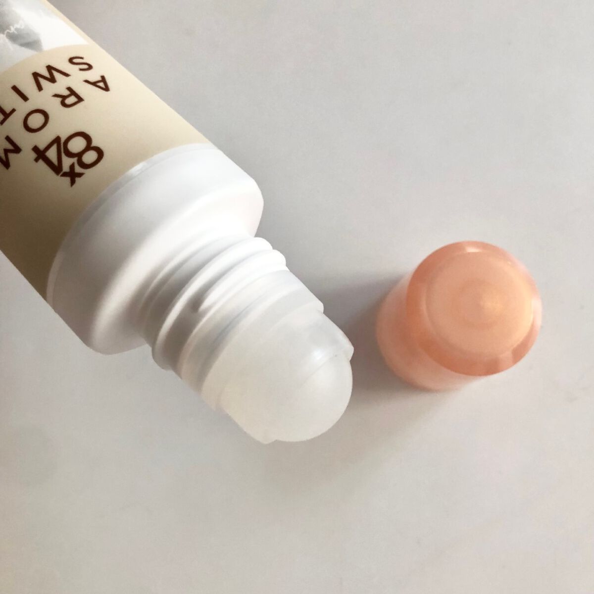 8x4 アロマスイッチ ロールオン マンハッタンリネンの香り/8x4/デオドラント・制汗剤を使ったクチコミ(3枚目)