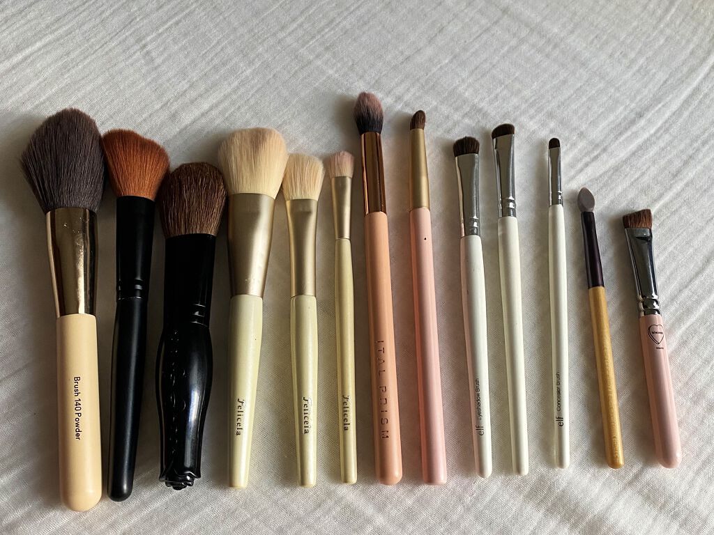 e.l.f. Cosmetics ブラシのクチコミ「涙袋＋アイライナーブラシ

◯e.l.f  brush

涙袋やアイライナーなど目元の細かい陰.....」（2枚目）