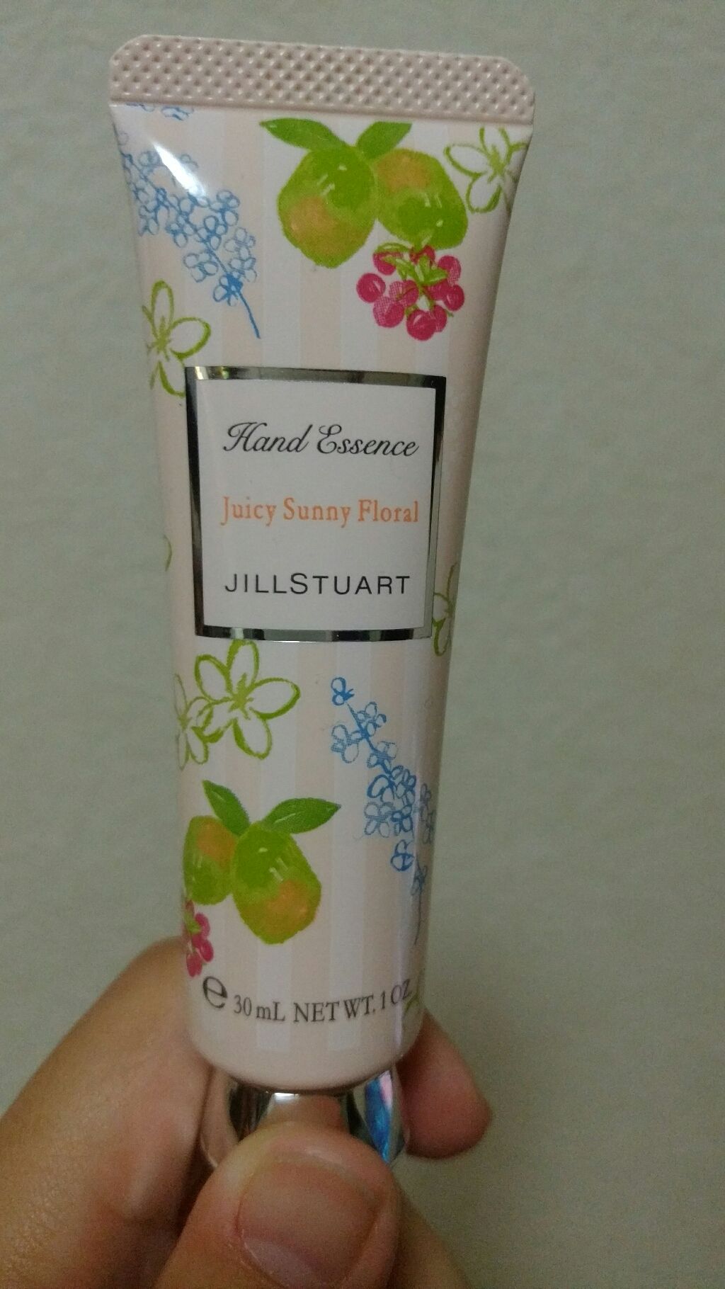 リラックス ハンドエッセンス J/JILL STUART/ハンドクリームを使ったクチコミ(1枚目)