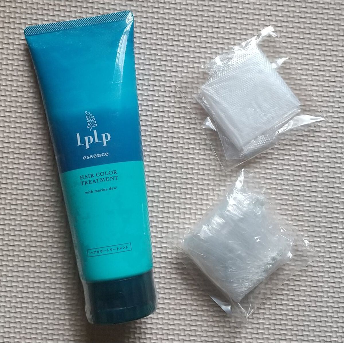 エッセンスカラートリートメント/LPLP(ルプルプ)/ヘアカラーを使ったクチコミ（2枚目）