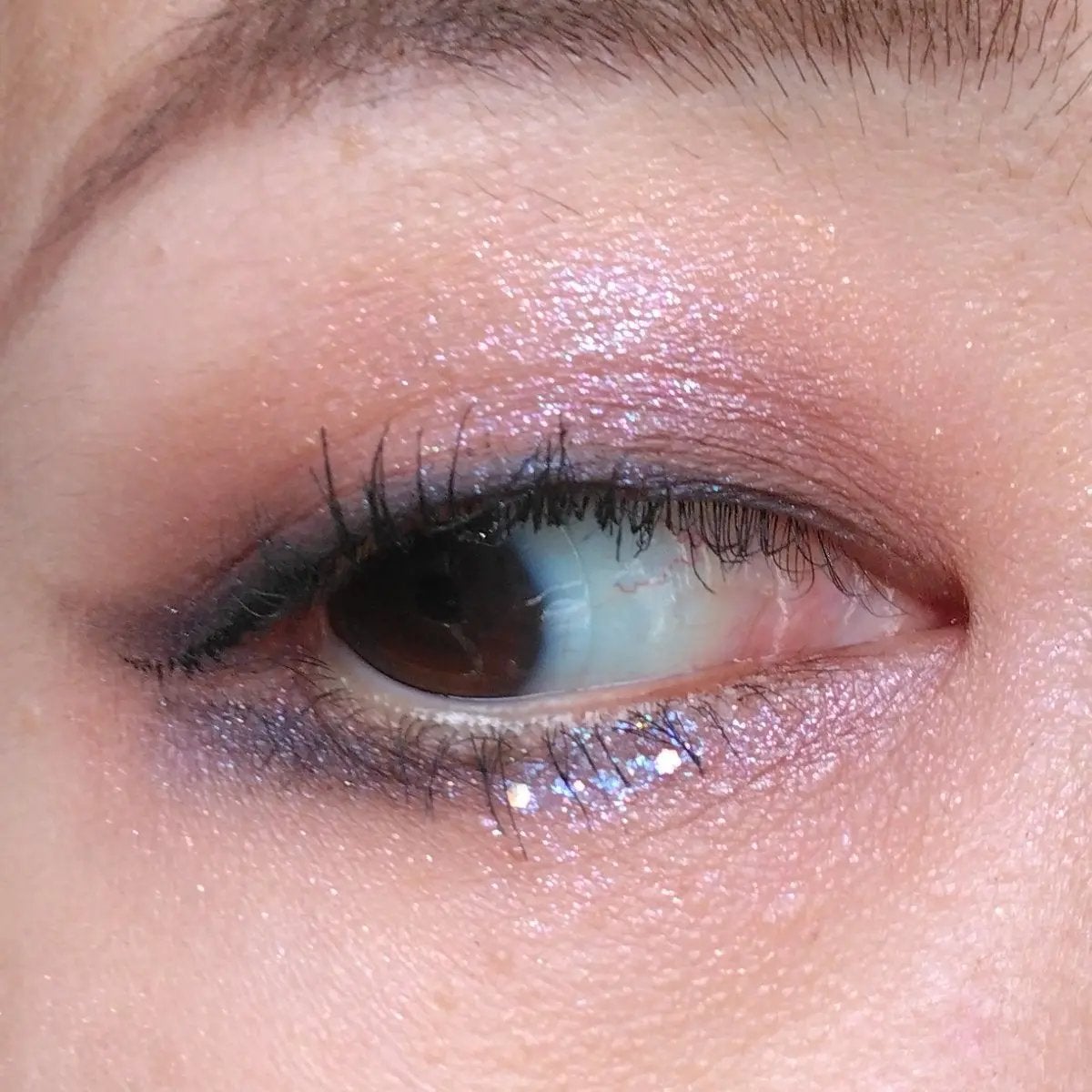 リキッド グリッター シャドウ/rom&nd/グリッターを使ったクチコミ(2枚目)