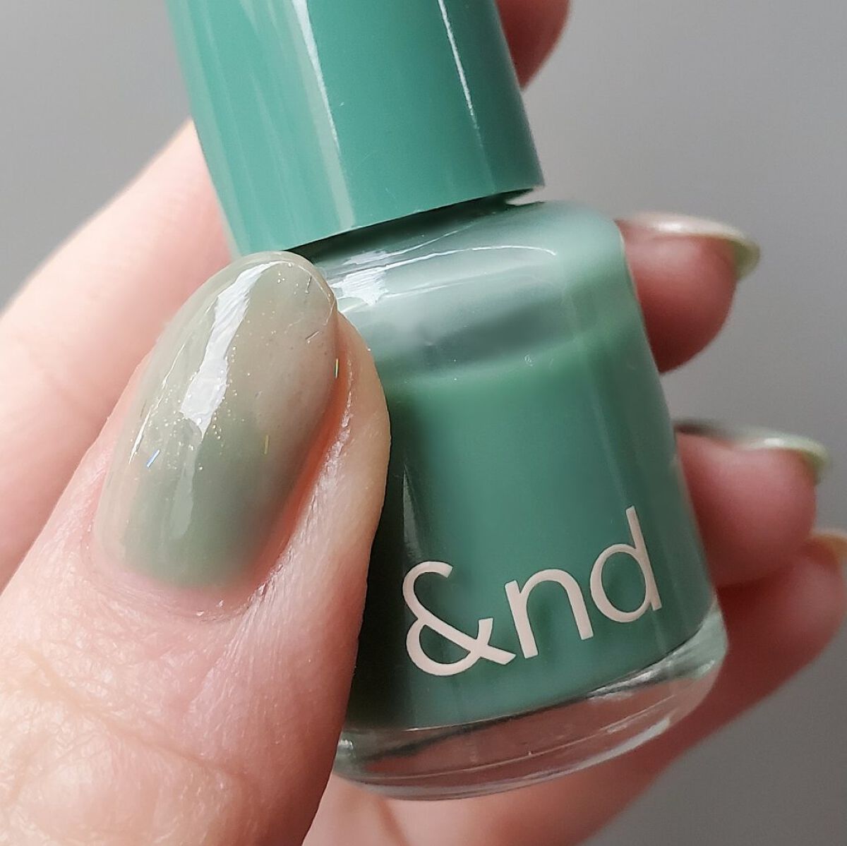 グロッシーコート ミルクティーチャイ【旧】/スキューズミー/オールインワンネイルを使ったクチコミ（3枚目）