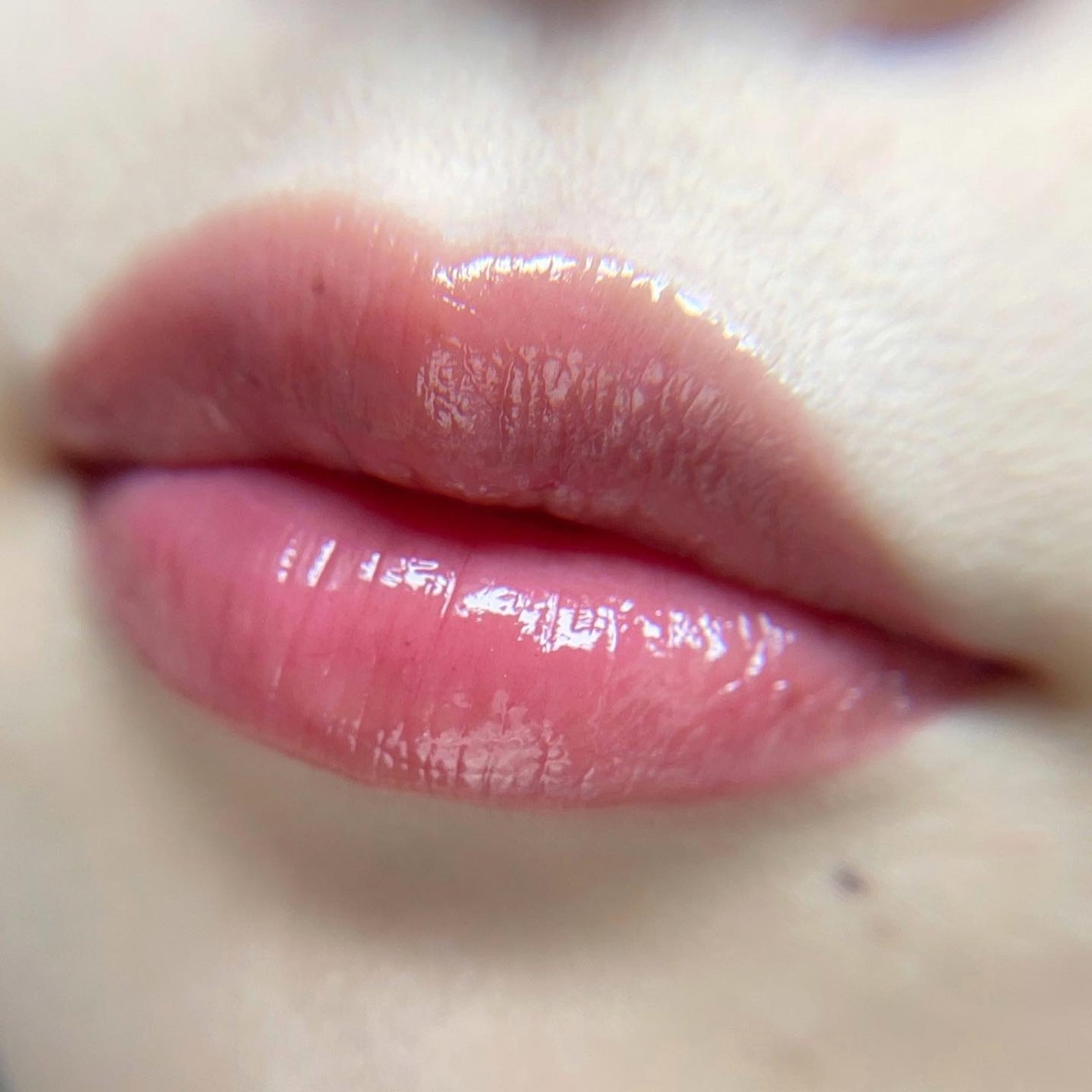 マルチカラーバリエーション マット/チャコット・コスメティクス/単色アイシャドウを使ったクチコミ(2枚目)