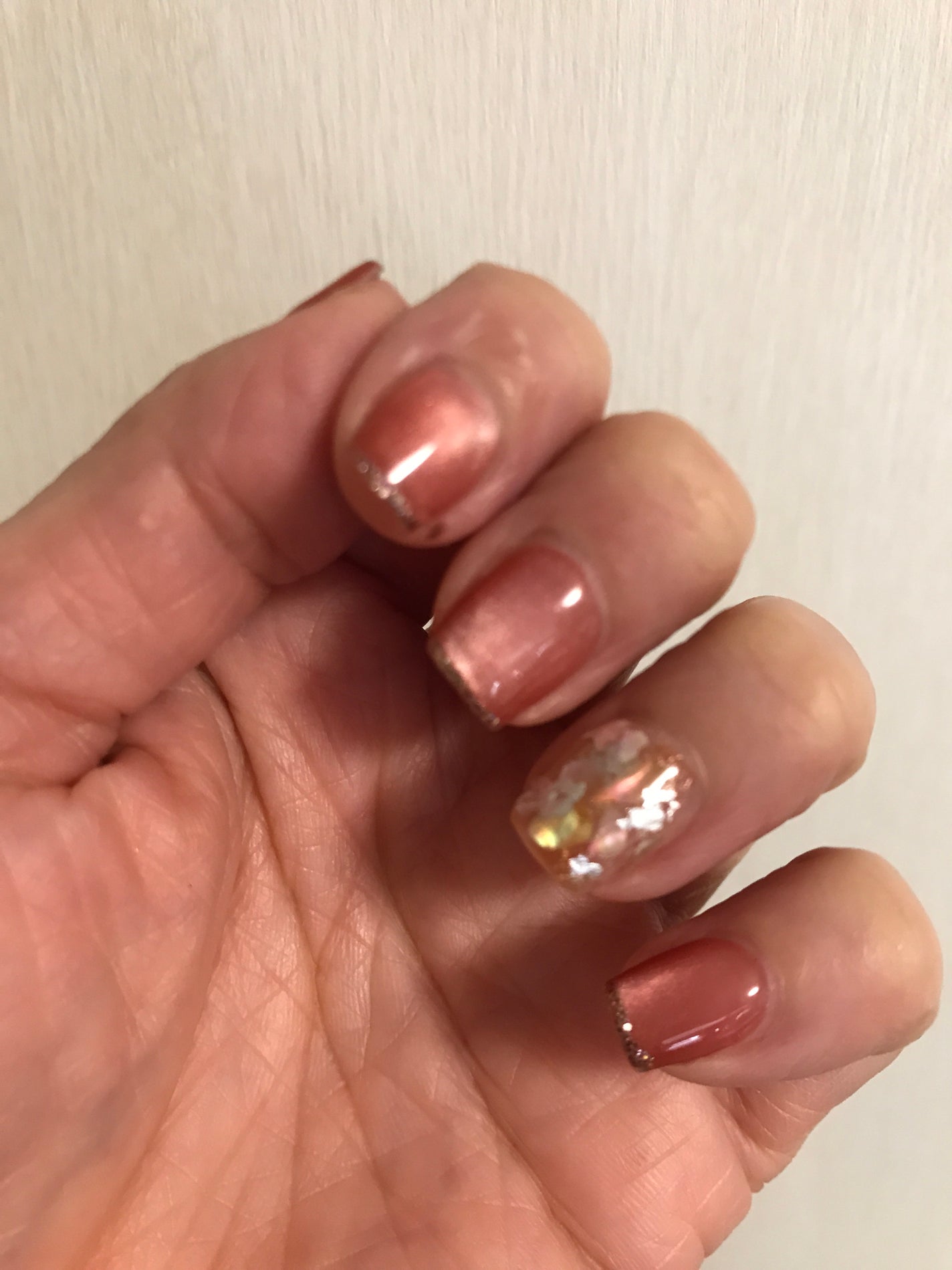 キラキラ☆ on LIPS 「#今月のネイル#春先取りな#色と#デザイン#明日春が来たら#松..」(4枚目)