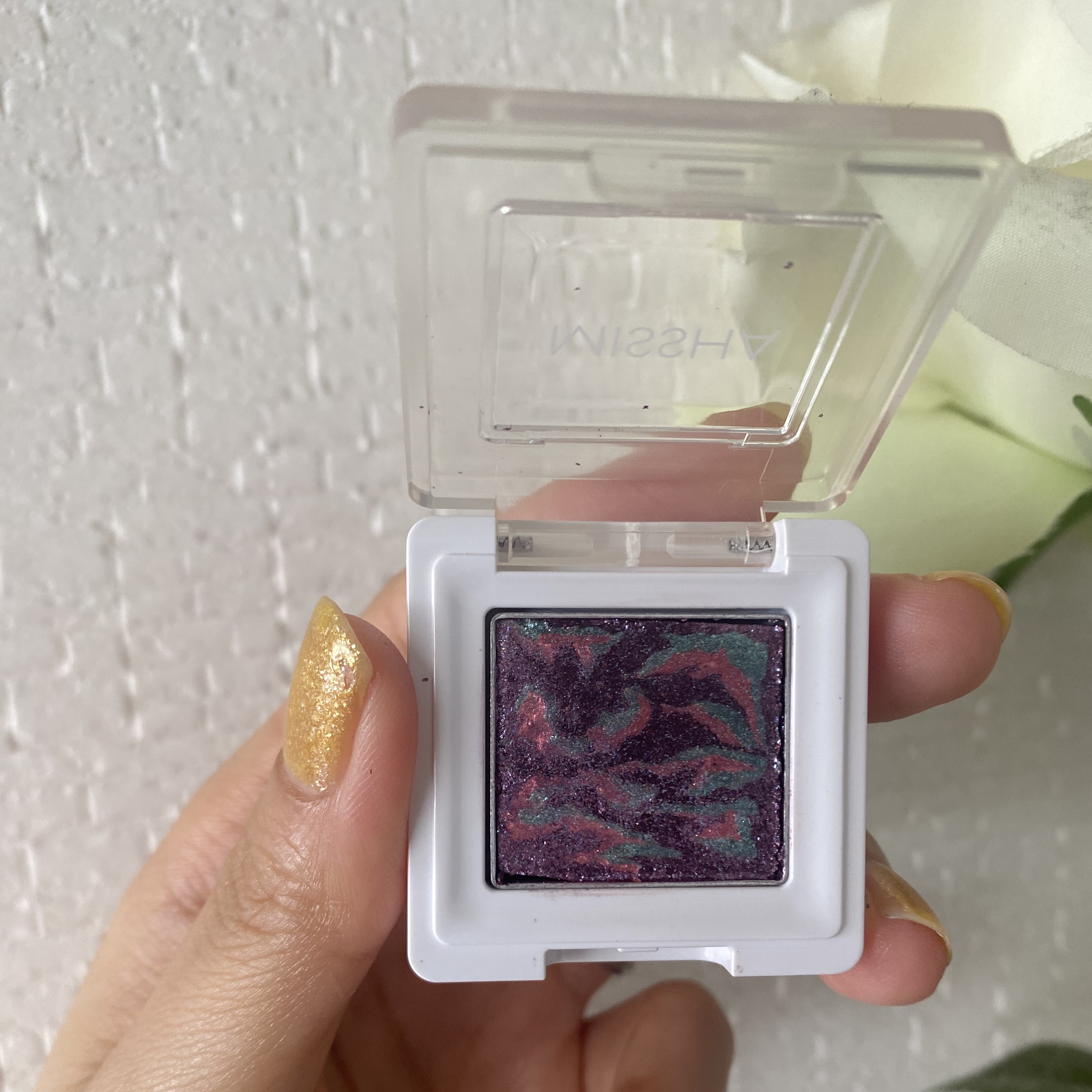 グリッタープリズム シャドウ マーブル/MISSHA/単色アイシャドウを使ったクチコミ（2枚目）