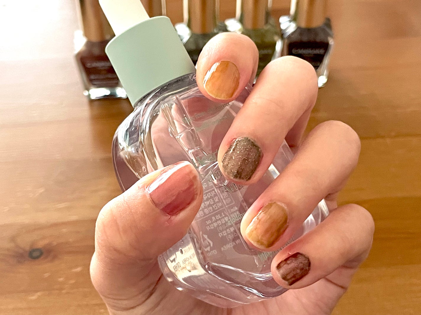 カラフルネイルズ/キャンメイク/マニキュアを使ったクチコミ(5枚目)