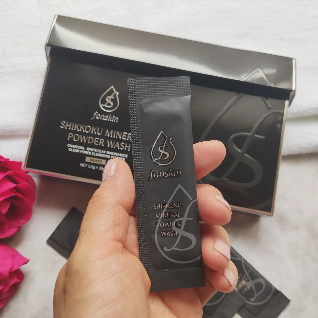 漆黒ミネラルパウダーウォッシュ/fonskin/洗顔パウダーを使ったクチコミ（2枚目）