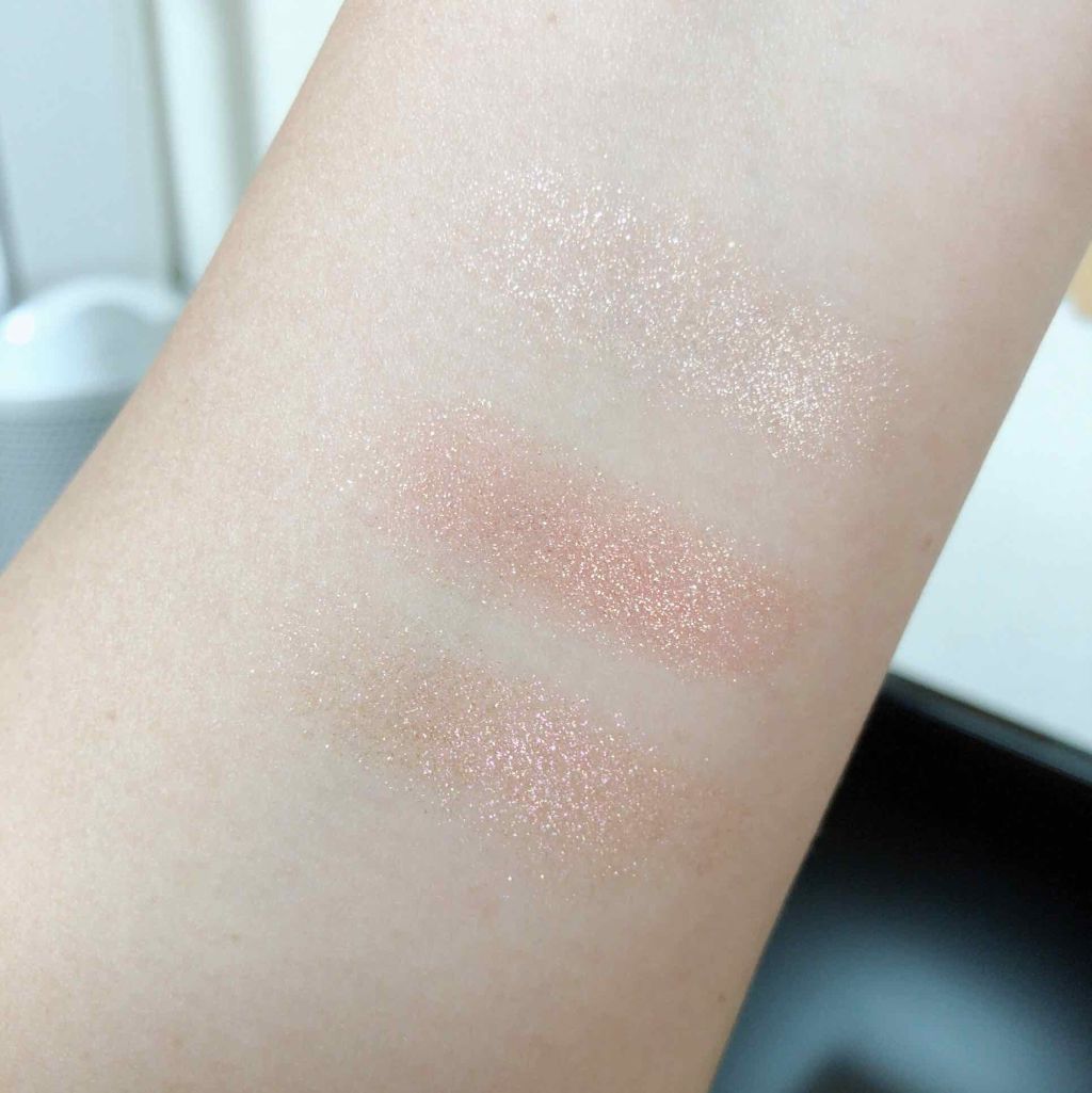 プリズム エアー シャドウ/CLIO/単色アイシャドウを使ったクチコミ（2枚目）