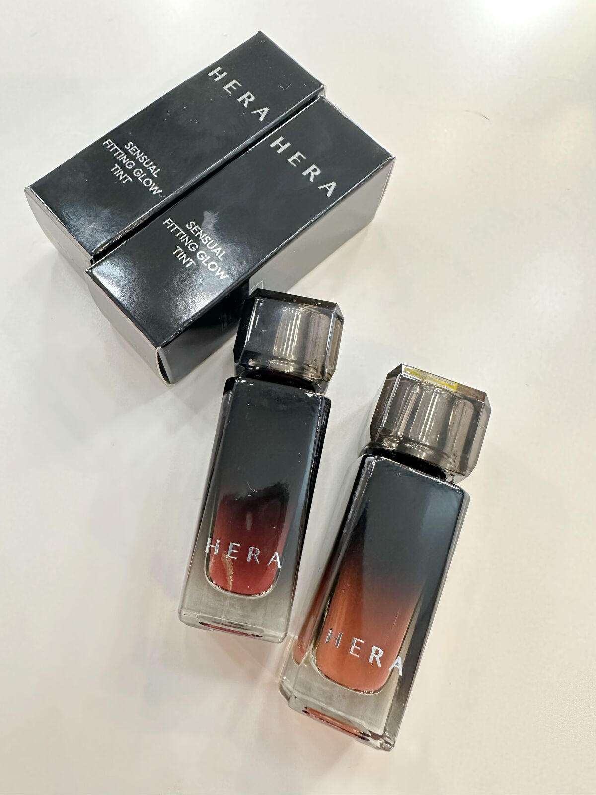 センシュアル フィッティング グロウ ティント/HERA/リップティントを使ったクチコミ（1枚目）