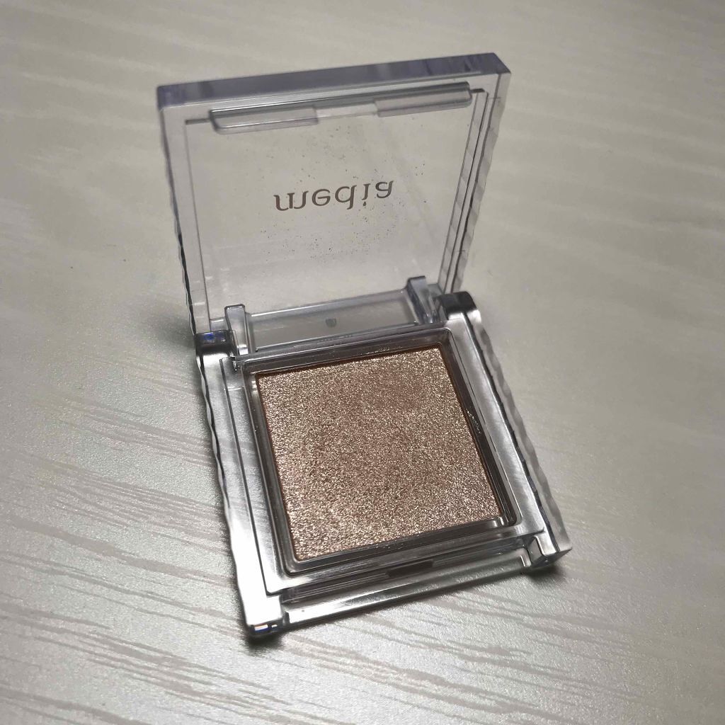 ブライトアップアイシャドウ/media/単色アイシャドウを使ったクチコミ（2枚目）