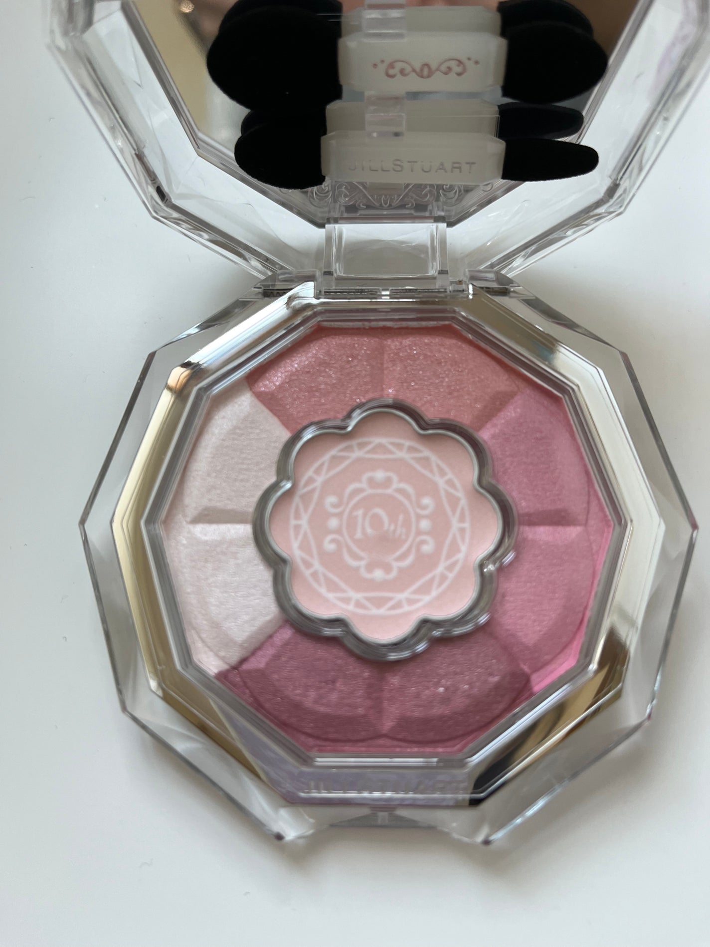 すみすみ on LIPS 「ジルスチュアート クリスタルブルーム ブルームクチュールアイズ..」(2枚目)