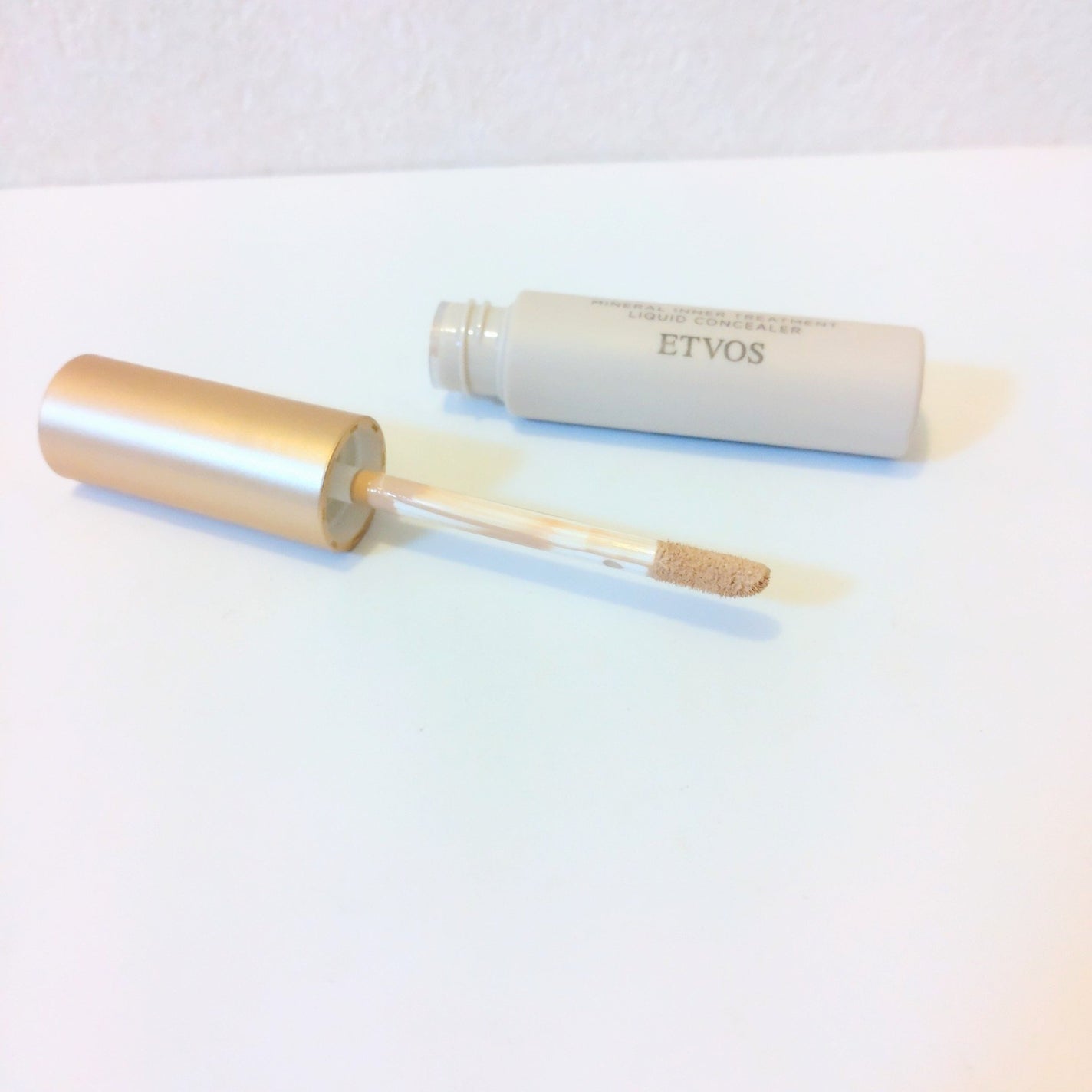 ミネラルインナートリートメントリキッドコンシーラー/エトヴォス/リキッドコンシーラーを使ったクチコミ(2枚目)