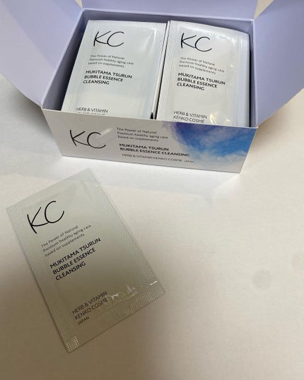KC むきタマつるん 発泡美容液クレンジング/ハーブ健康本舗/クレンジングジェルを使ったクチコミ(2枚目)