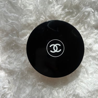 CHANEL プードゥル ユニヴェルセル リーブル Nのクチコミ「CHANEL　プードゥル ユニヴェルセル リーブル 【20】

私の好きなフェイスパウダー🥹
.....」（2枚目）