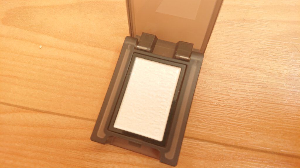 セルヴォーク ヴォランタリー アイズ EX16 ミラーグリーン＜数量限定＞/Celvoke/単色アイシャドウを使ったクチコミ（2枚目）