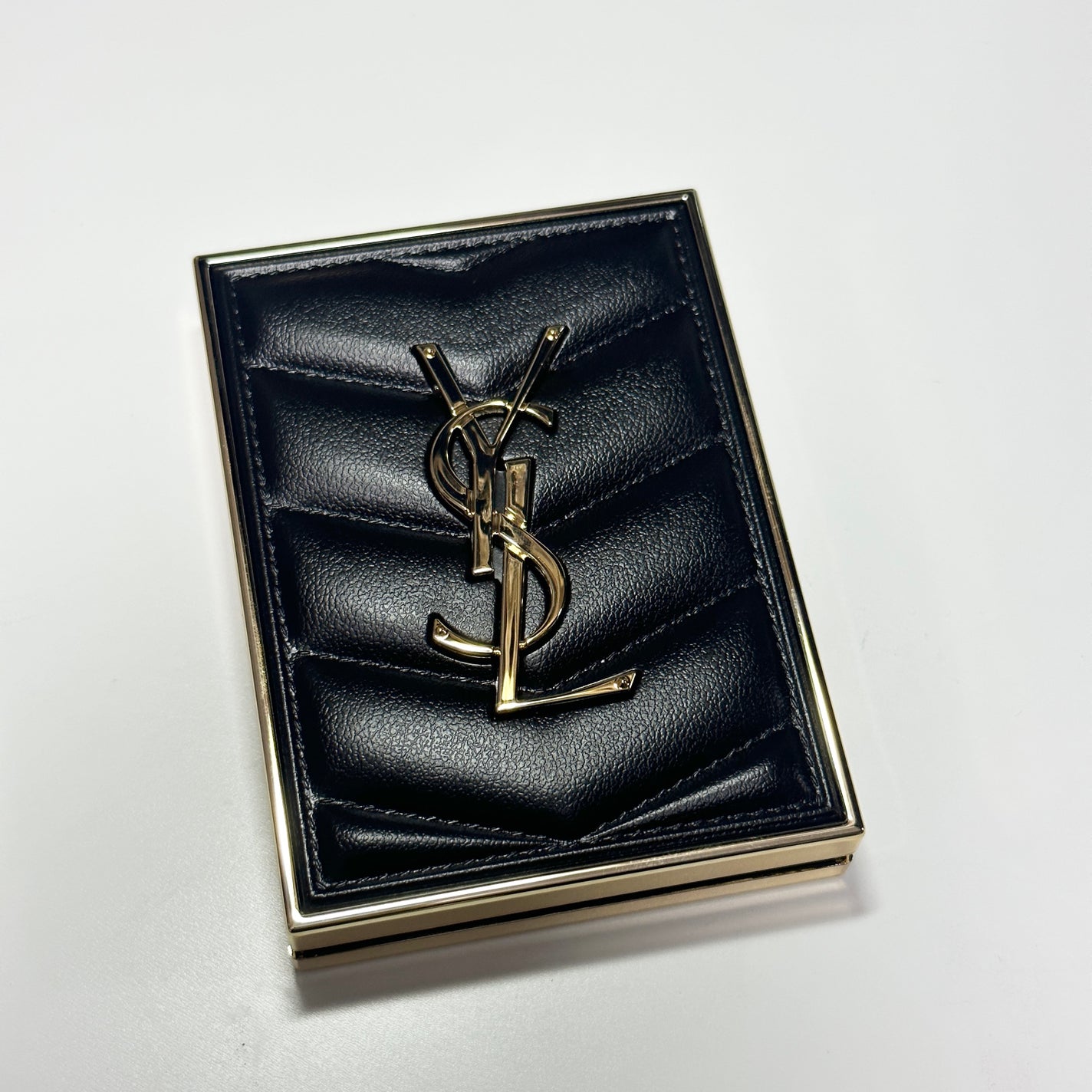 クチュール ミニ クラッチ/YVES SAINT LAURENT BEAUTE/アイシャドウパレットを使ったクチコミ(4枚目)