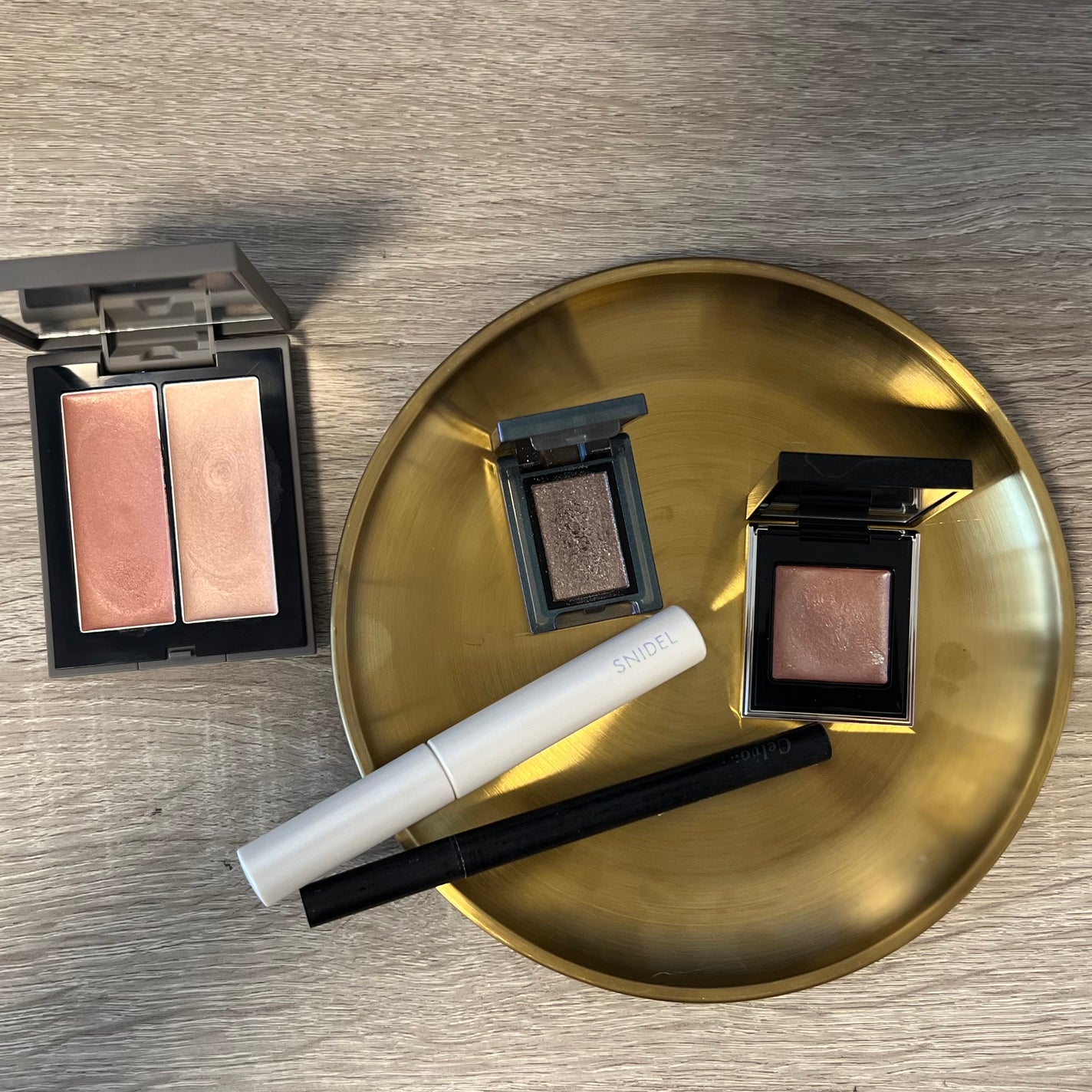 THREE シマリング グロー デュオ/THREE/クリームハイライトを使ったクチコミ(1枚目)