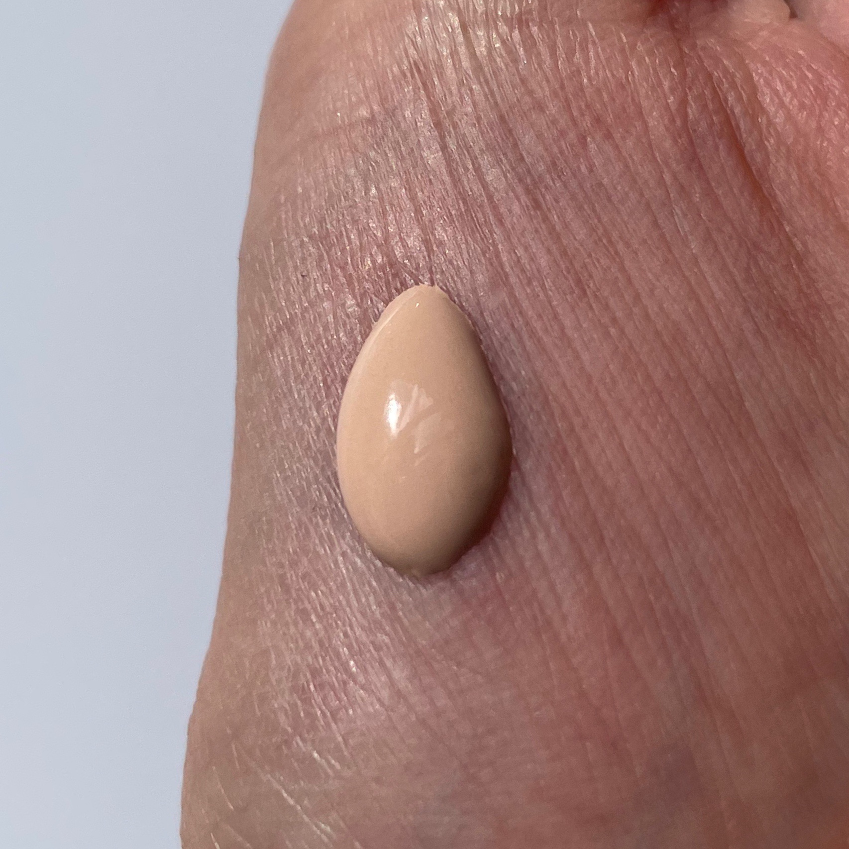 ドラマティックエッセンスリキッド/マキアージュ/リキッドファンデーションを使ったクチコミ（2枚目）