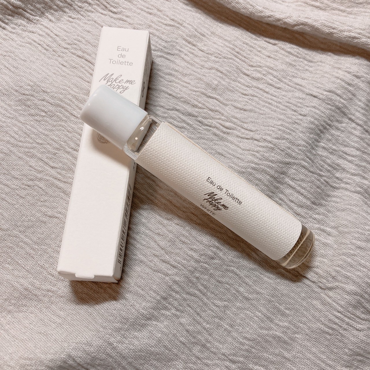 キャンメイク メイクミーハッピー ヘアミスト WHITEのクチコミ「優しい良い女の香り🌷
持ち歩きに便利なロールオン🛍️



🤍キャンメイク🤍
💐メイクミーハッ.....」（1枚目）