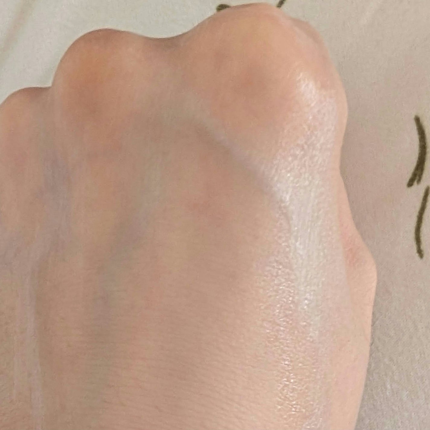 ゆるりと 紫陽花 ハンドクリーム 雨色あじさい/ゆるりと/ハンドクリームを使ったクチコミ(3枚目)