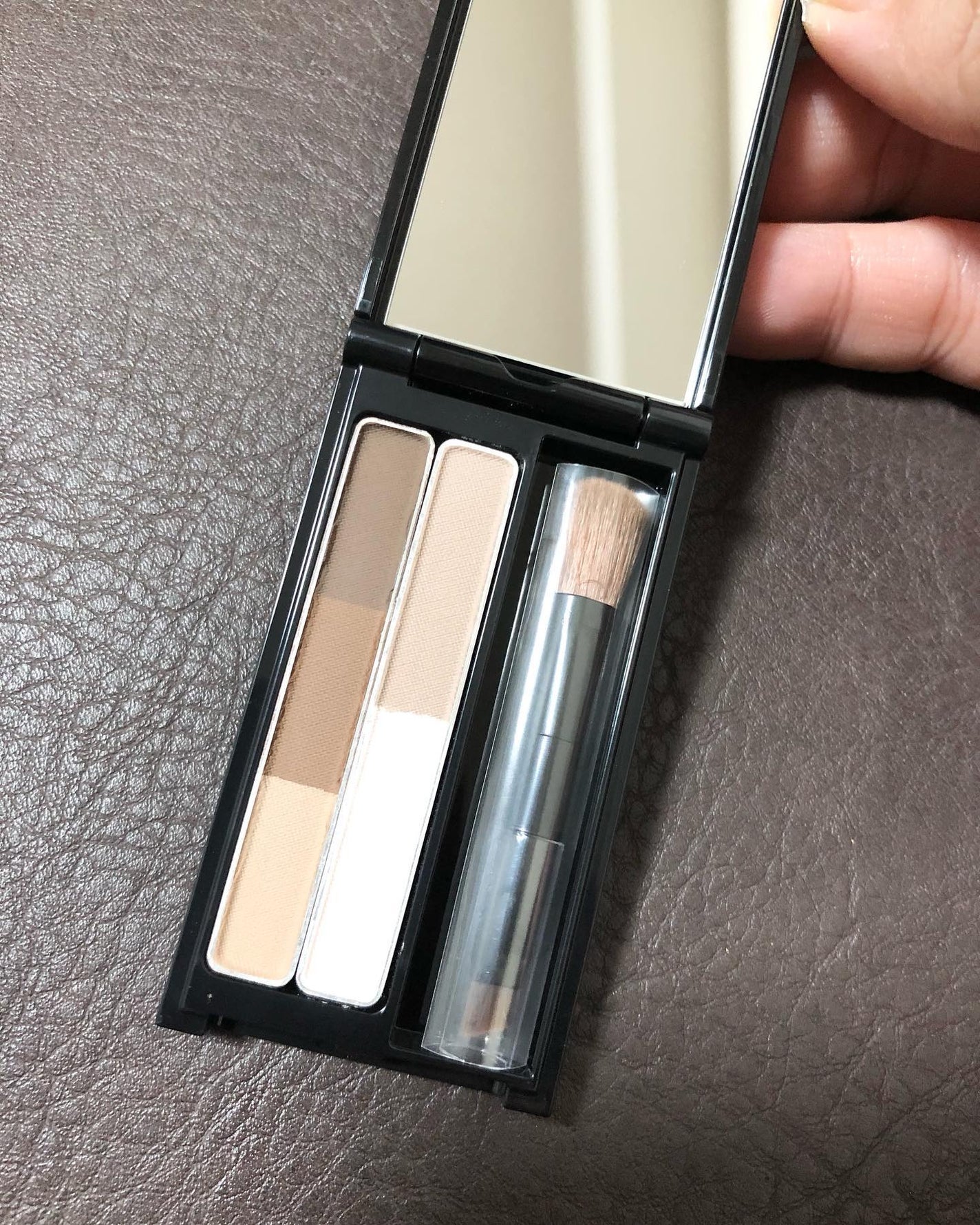 ケイト デザイニングアイブロウ 3D(デュアルコントゥアカラー)/KATE/パウダーアイブロウを使ったクチコミ(2枚目)