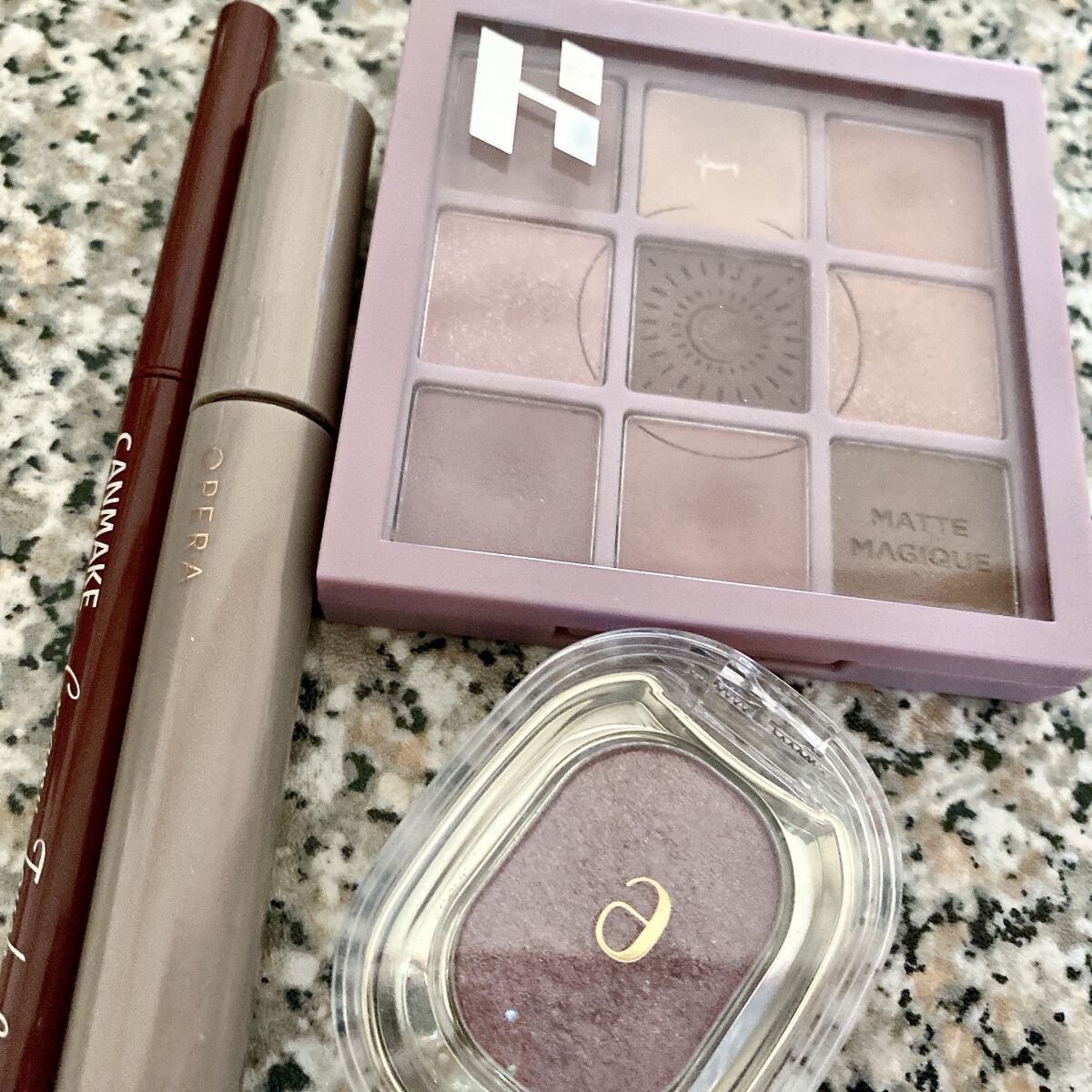 マイフェイブムードアイパレット 9カラー/HOLIKA HOLIKA/アイシャドウパレットを使ったクチコミ（3枚目）