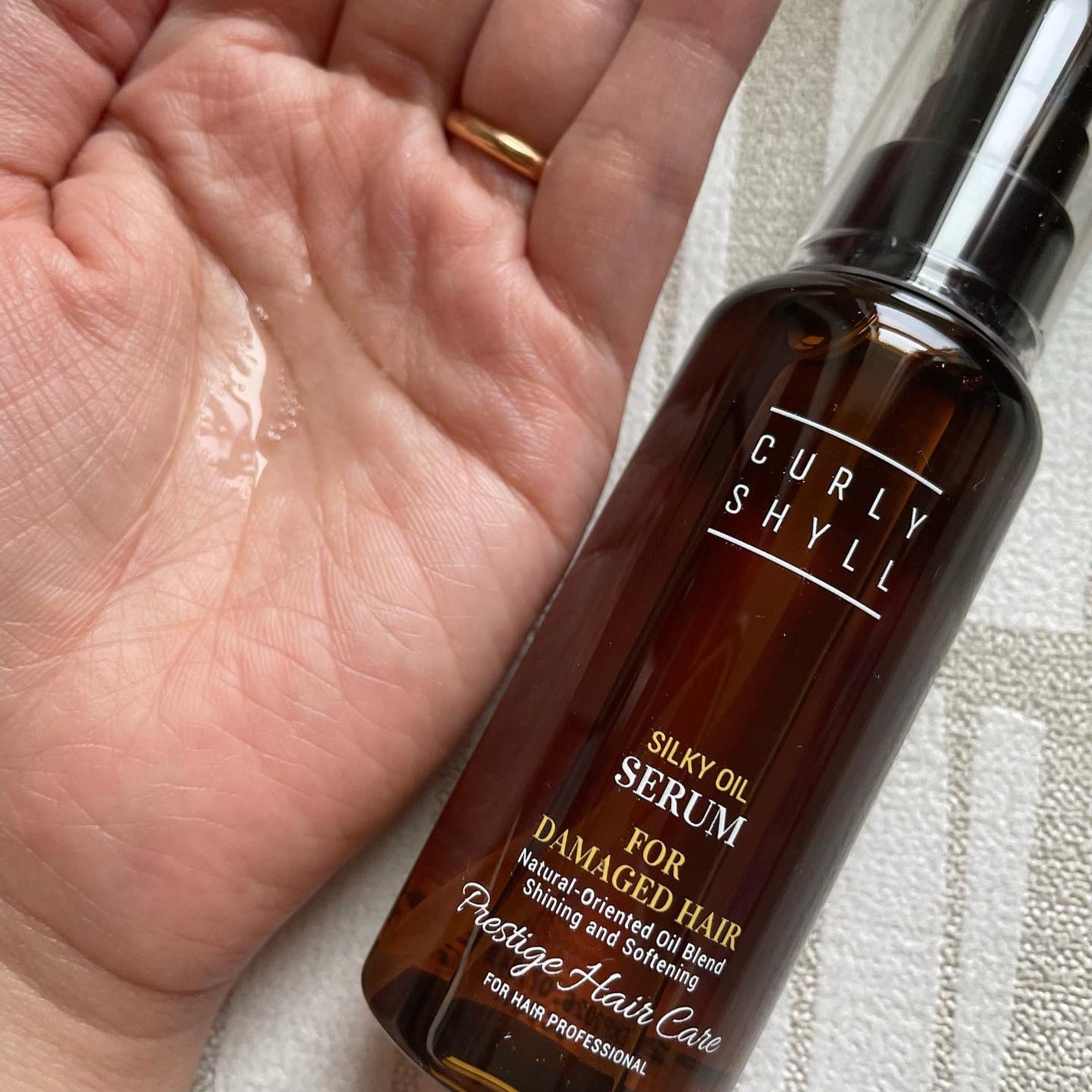 SILKY OIL SERUM/CULRY SHYLL/ヘアオイルを使ったクチコミ(4枚目)