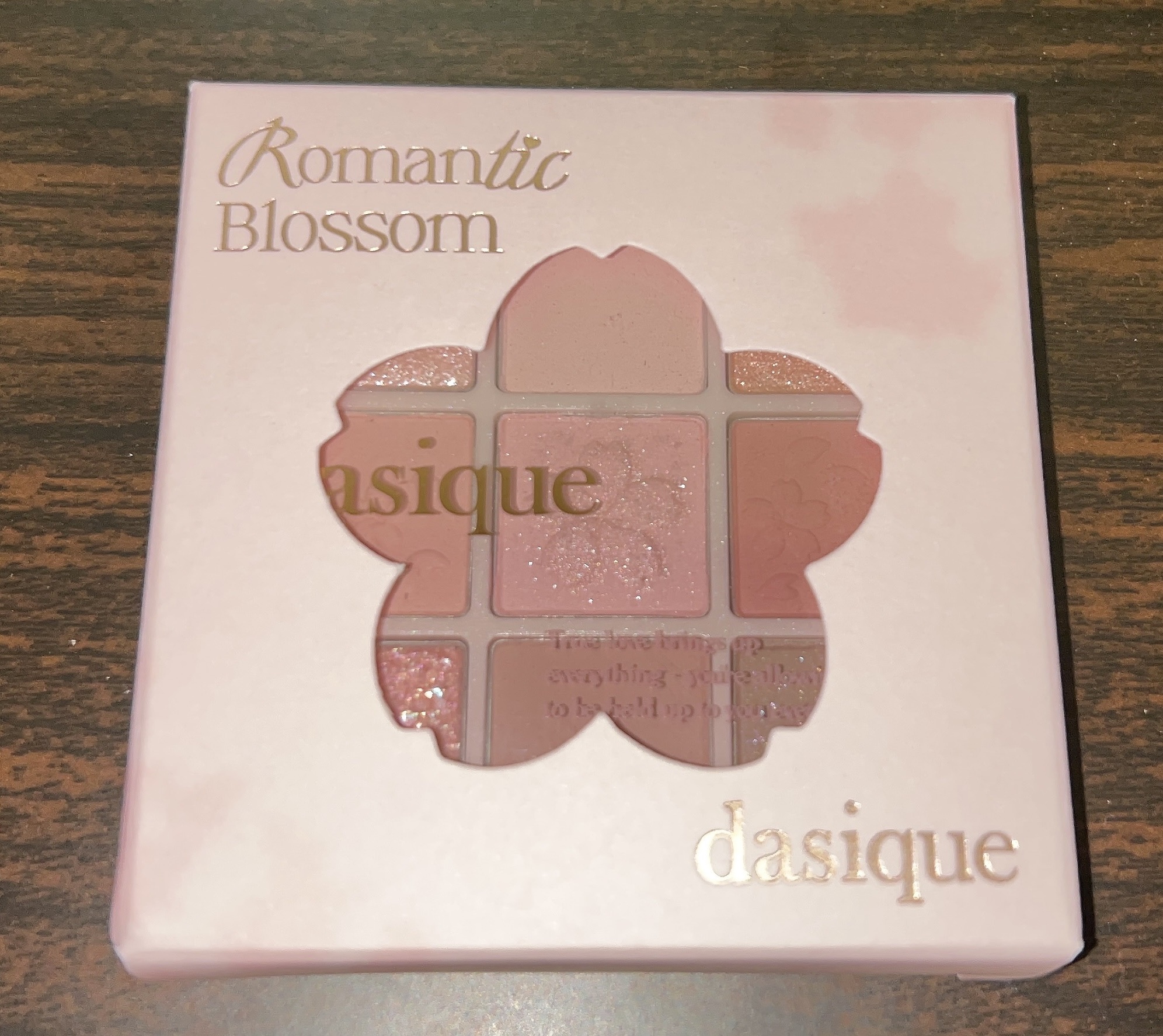 シャドウパレット ロマンティックブロッサム/dasique/アイシャドウパレットを使ったクチコミ（1枚目）