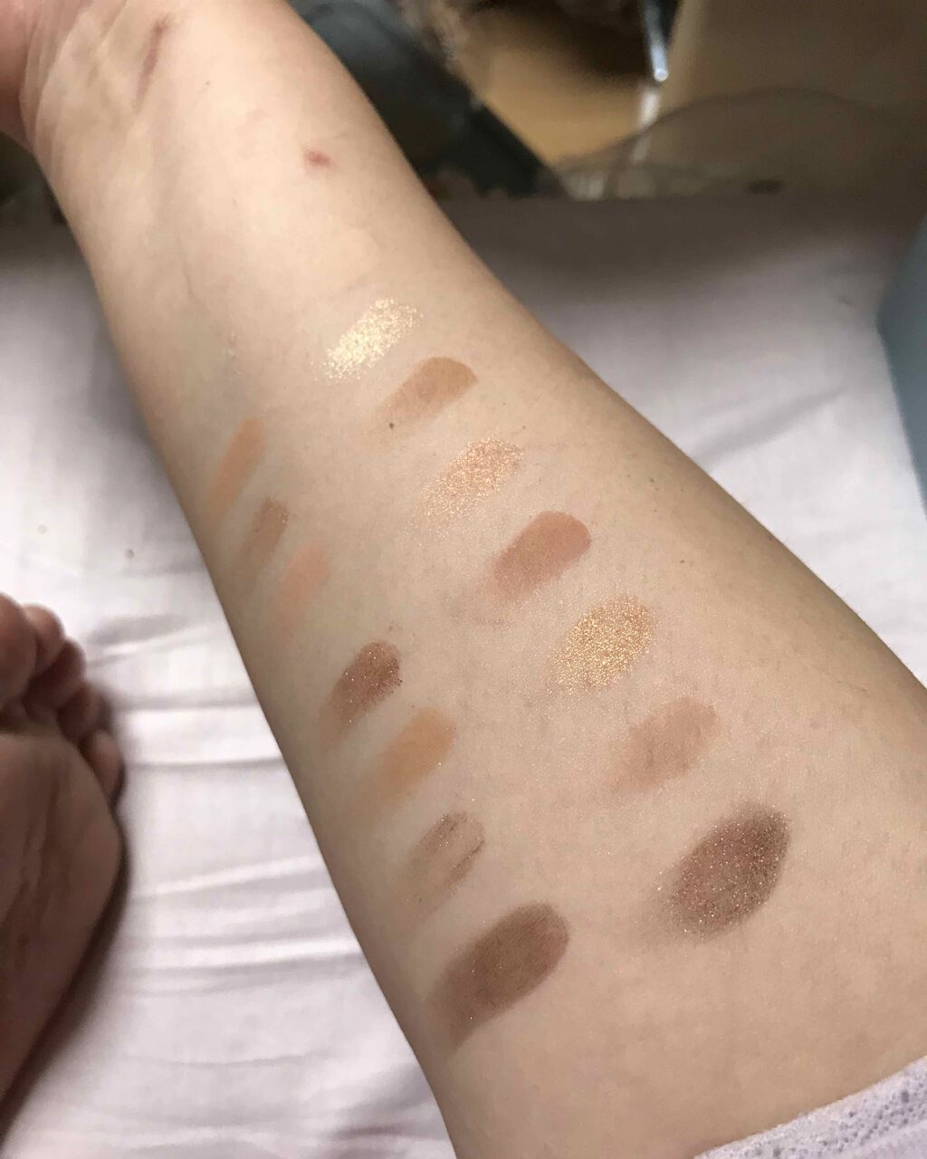 ボーン ディス ウェイ ザ ナチュラル ヌード アイシャドウ パレット/Too Faced/アイシャドウパレットを使ったクチコミ(2枚目)