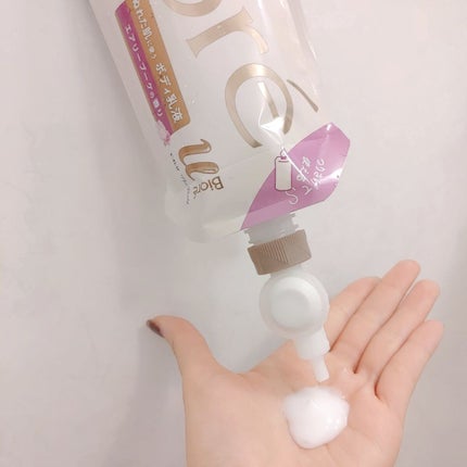 ザ ボディ ぬれた肌に使うボディ乳液 エアリーブーケの香り/ビオレu/ボディミルクを使ったクチコミ(4枚目)