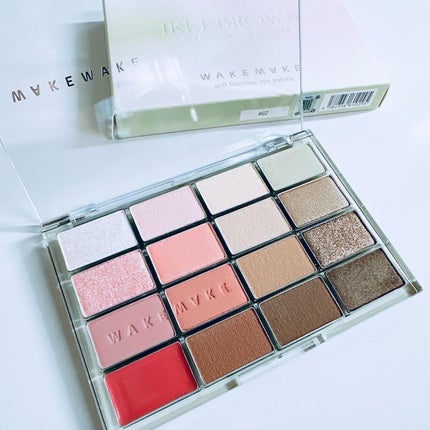 ソフトブラーリングアイパレット/wakemake/アイシャドウパレットを使ったクチコミ(5枚目)