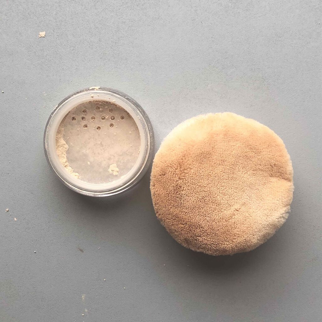 ミネラルシルクファンデーション（ケース・パフ付）/ヴァントルテ/パウダーファンデーションを使ったクチコミ（2枚目）