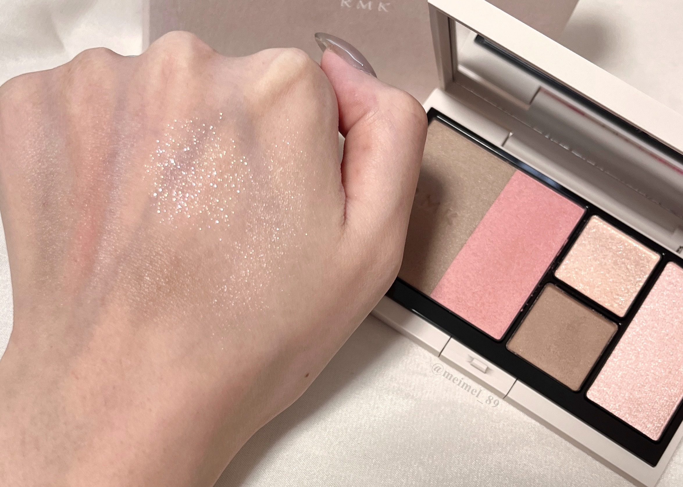RMK シェイド&グロウ フェイスパレット /RMK/アイシャドウパレットを使ったクチコミ（2枚目）