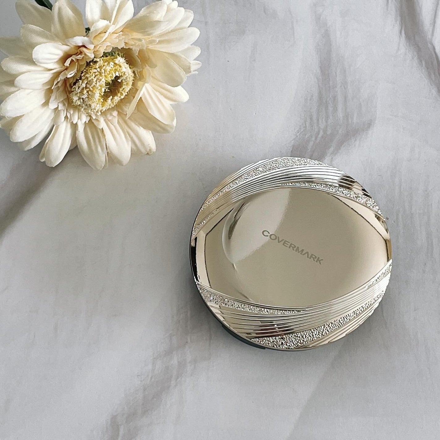 フェイスアップ プレストパウダー SPF23 / PA++/COVERMARK/プレストパウダーを使ったクチコミ(1枚目)