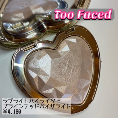 ラブ ライト ハイライター/Too Faced/パウダーハイライトを使ったクチコミ（1枚目）