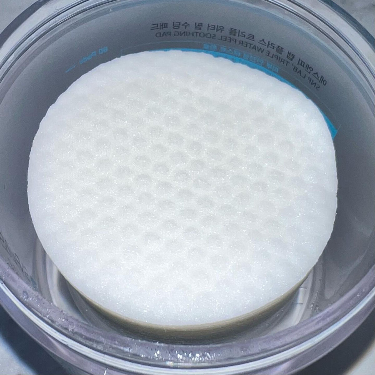 SNP TRIPLE WATER PEEL SOOTHING PADのクチコミ「"ツルツル肌のためのもっとしっとりデイリーピーリング！"
SEVENTEENのJOSHUAがモ.....」（3枚目）